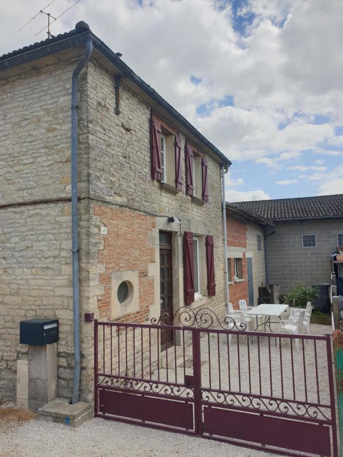 Gite Au Village Du Domaine Le Colombier Dienville Buitenkant foto